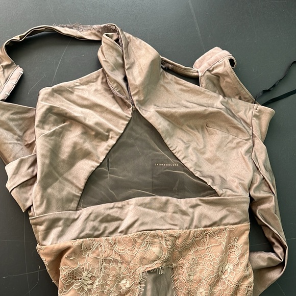 NEW NWT Michael Costello Philip Midi in Taupe size M. - Picture 11 of 12